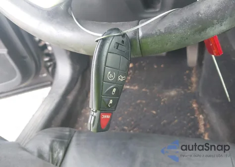 2013 Dodge Challenger Sxt Plus z USA, uszkodzony, nr VIN 2C3CDYAG1DH585947